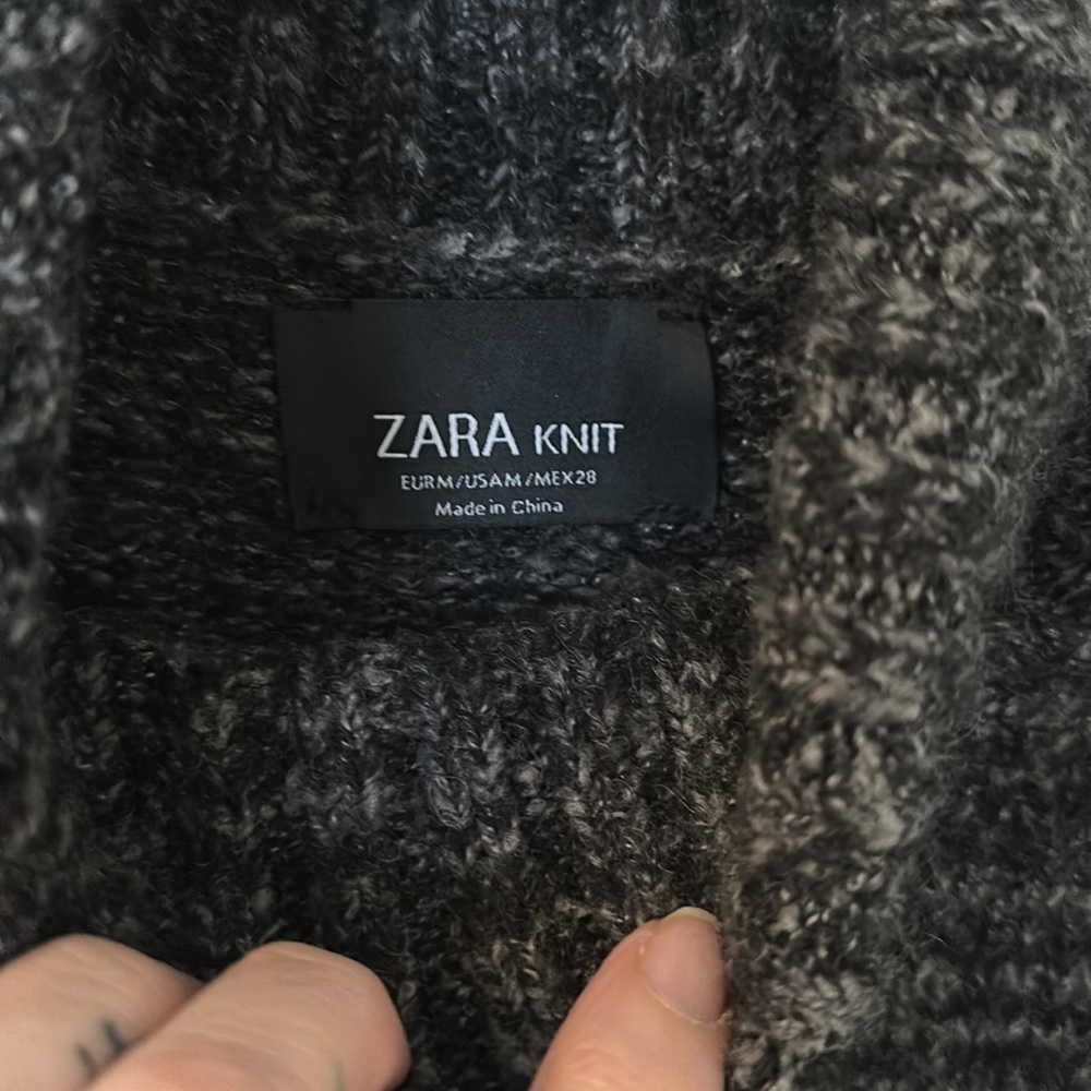 Zara turtle neck longer sweater with side slits so cute !! Soft ! Excellent !